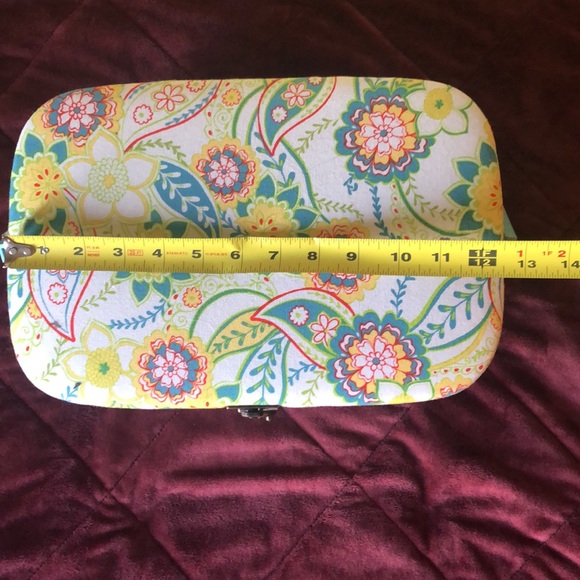 Padded Floral Sewing Box with Tray LIKE NEW - Picture 6 of 7